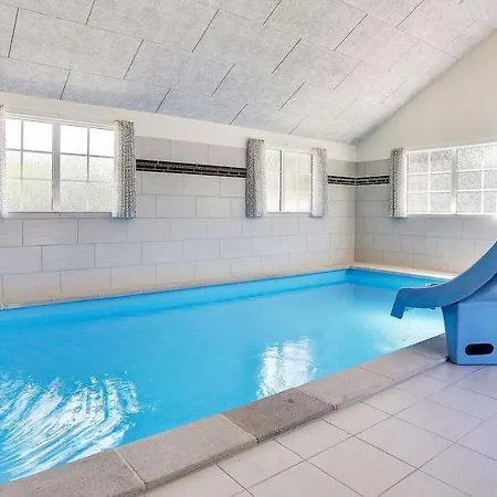 Oksby Sleeps 24 Pool Wifi *